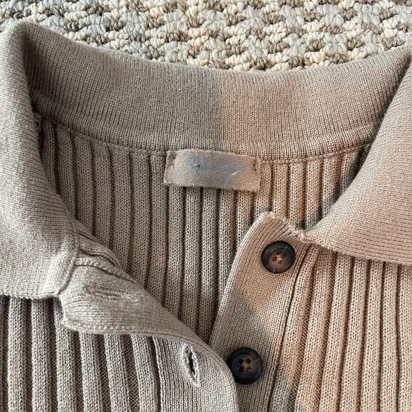 Brandy Melville Knit Top - Picture 3 of 3